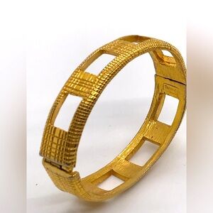 Signed TRIFARI VTG  Gold Tone Cut Out Square Clamp Bangle